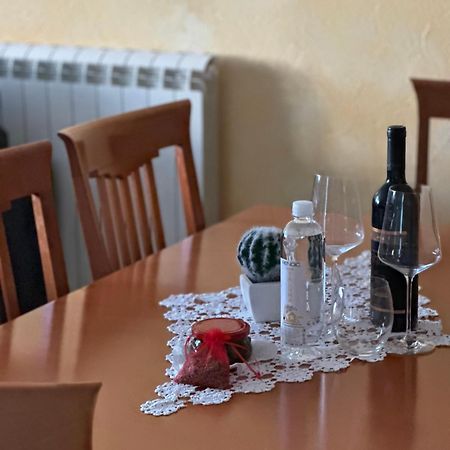 Apartment & Olive Oil Valuma 코페르 외부 사진